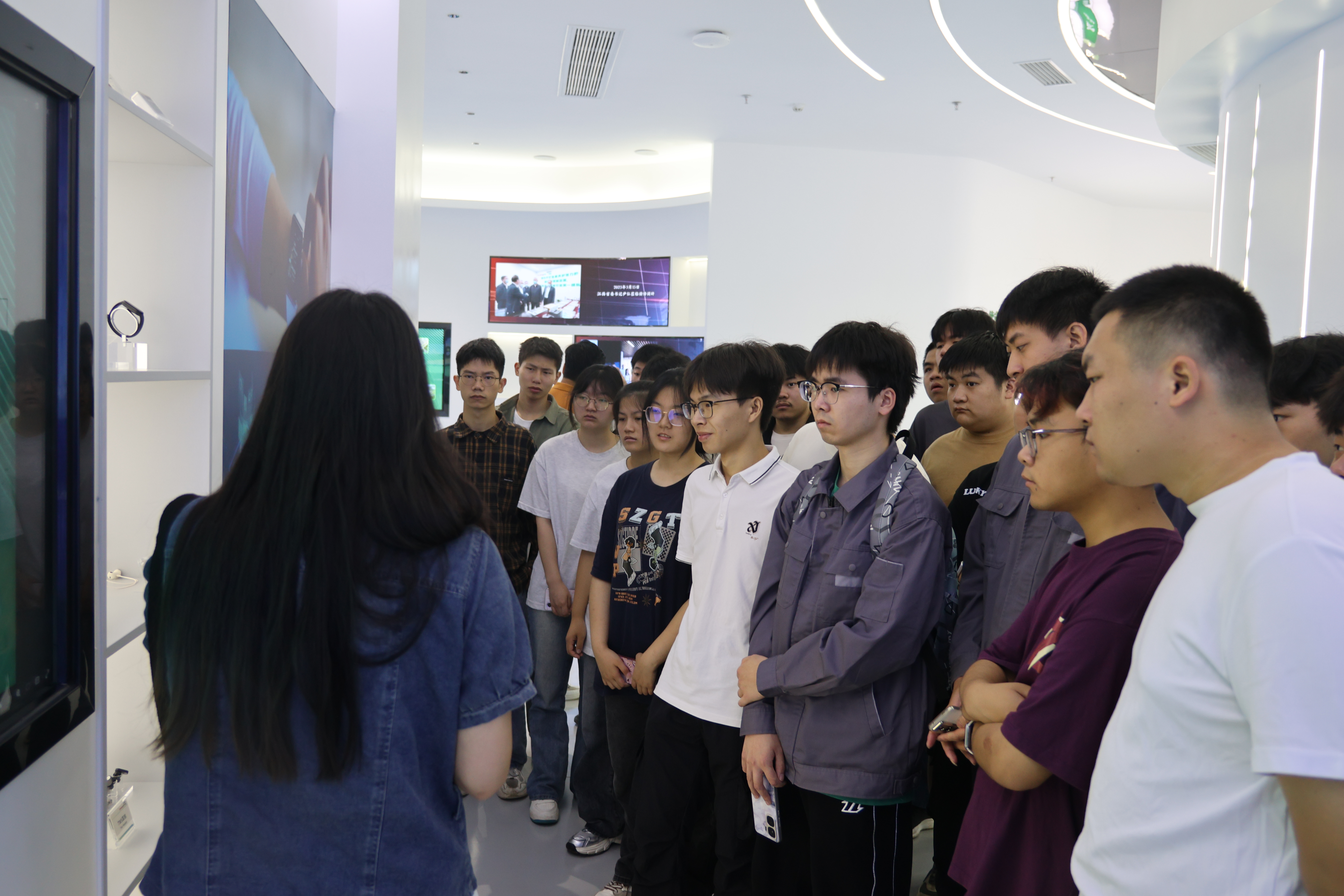 图3.jpg